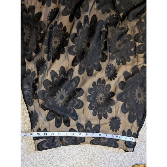 Floral Tulle 90s Skirt - Picture 5 of 6